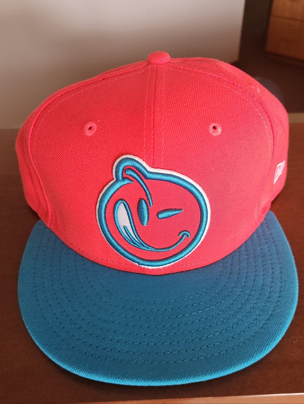 Yums New Era 9Fifty Snapback Baseball Cap  RARE Coral Red Blue One Size